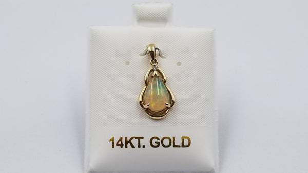 OPAL ( ETHEOPIAN ) PEAR SHAPE WITH DIAMOND 14 KT YELLOW GOLD PENDANT