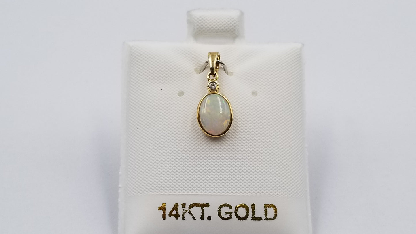 OPAL ( AUSTRALIA ) OVAL SHAPE WITH DIAMOND BEZEL SET PENDANT