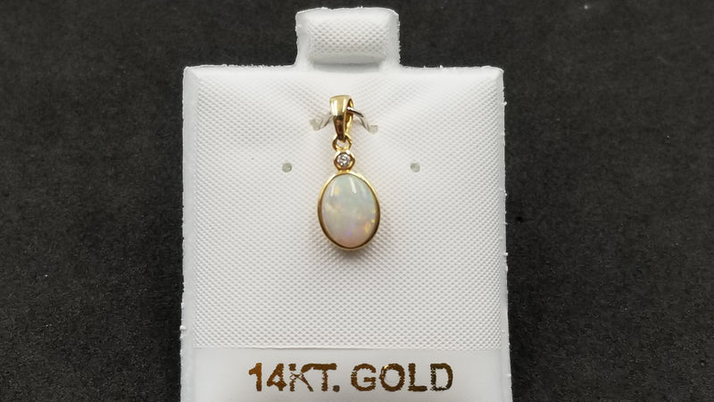 OPAL ( AUSTRALIA ) OVAL SHAPE WITH DIAMOND BEZEL SET PENDANT