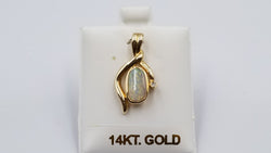 OPAL ( AUSTRALIA ) FREEFORM CUT WITH DIAMOND 14 KT YELLOW GOLD PENDANT