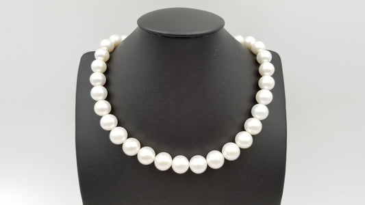 FRESH WATER CULTURE PEARL 9.5-12 MM ROUND AA  GRADUATED SIZE PEARL 16 " STRAND
