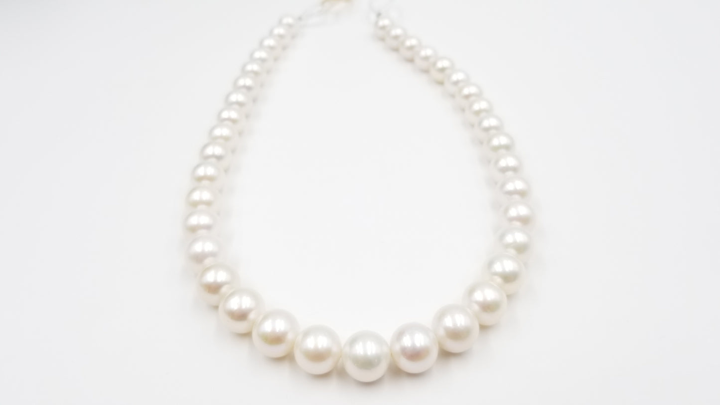 FRESH WATER CULTURE PEARL 9.5-12 MM ROUND AA  GRADUATED SIZE PEARL 16 " STRAND