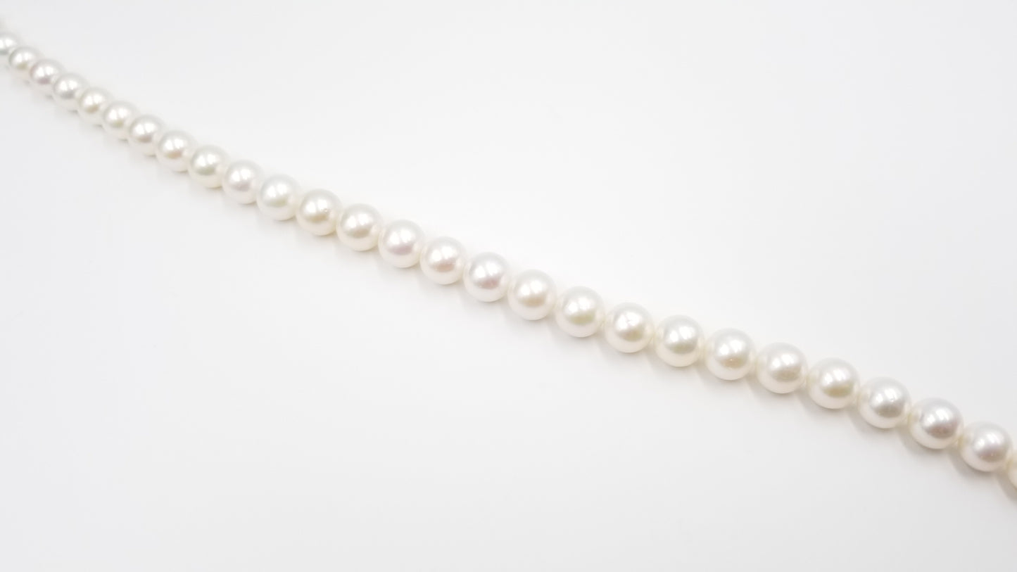 FRESH WATER CULTURE PEARL 9.5-12 MM ROUND AA  GRADUATED SIZE PEARL 16 " STRAND