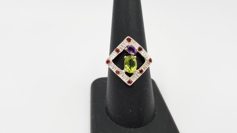 PERIDOT / AMETHYST / GARNET STERLING SILVER RING