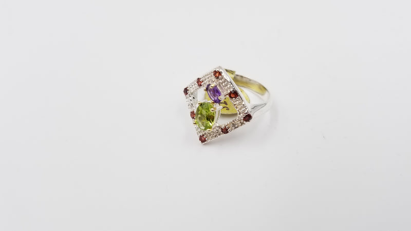 PERIDOT / AMETHYST / GARNET STERLING SILVER RING